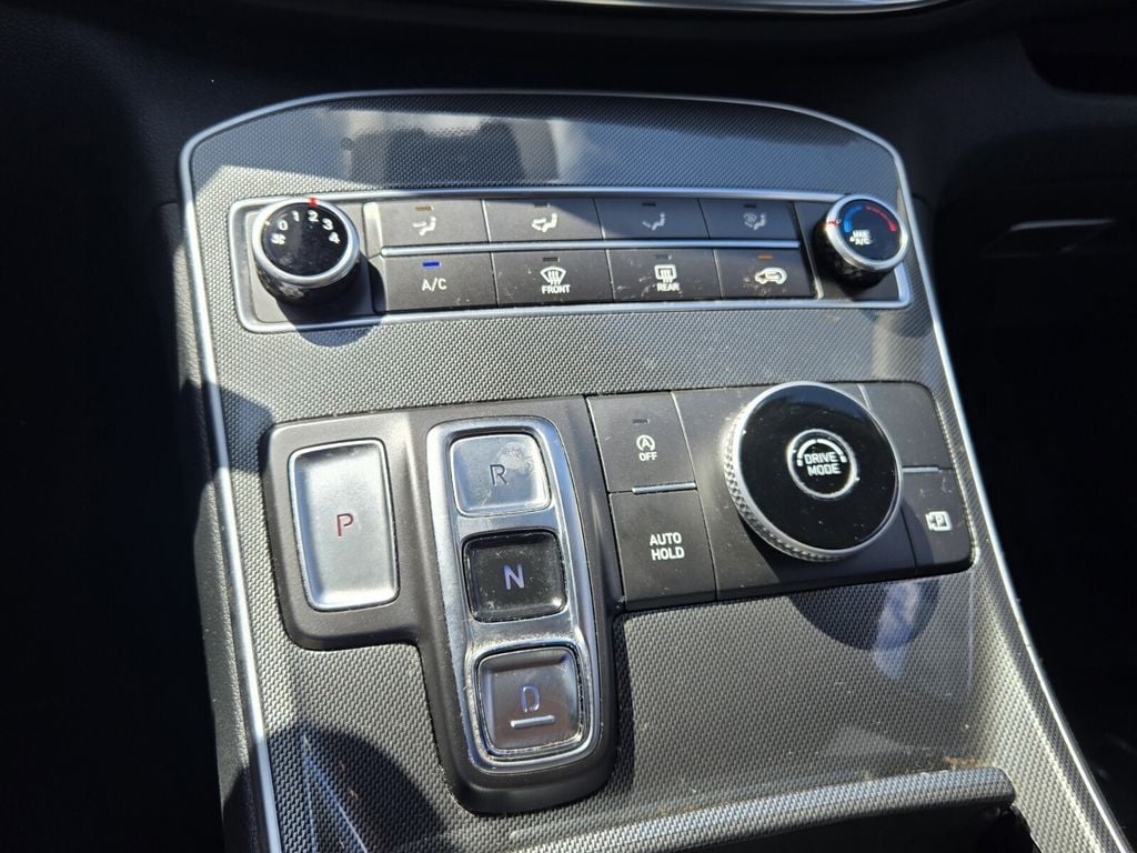 2023 Hyundai Santa Fe SE - Photo 17