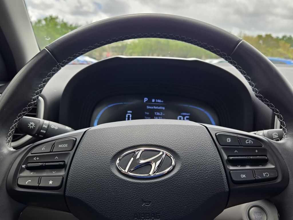 2024 Hyundai Venue SEL - Photo 23
