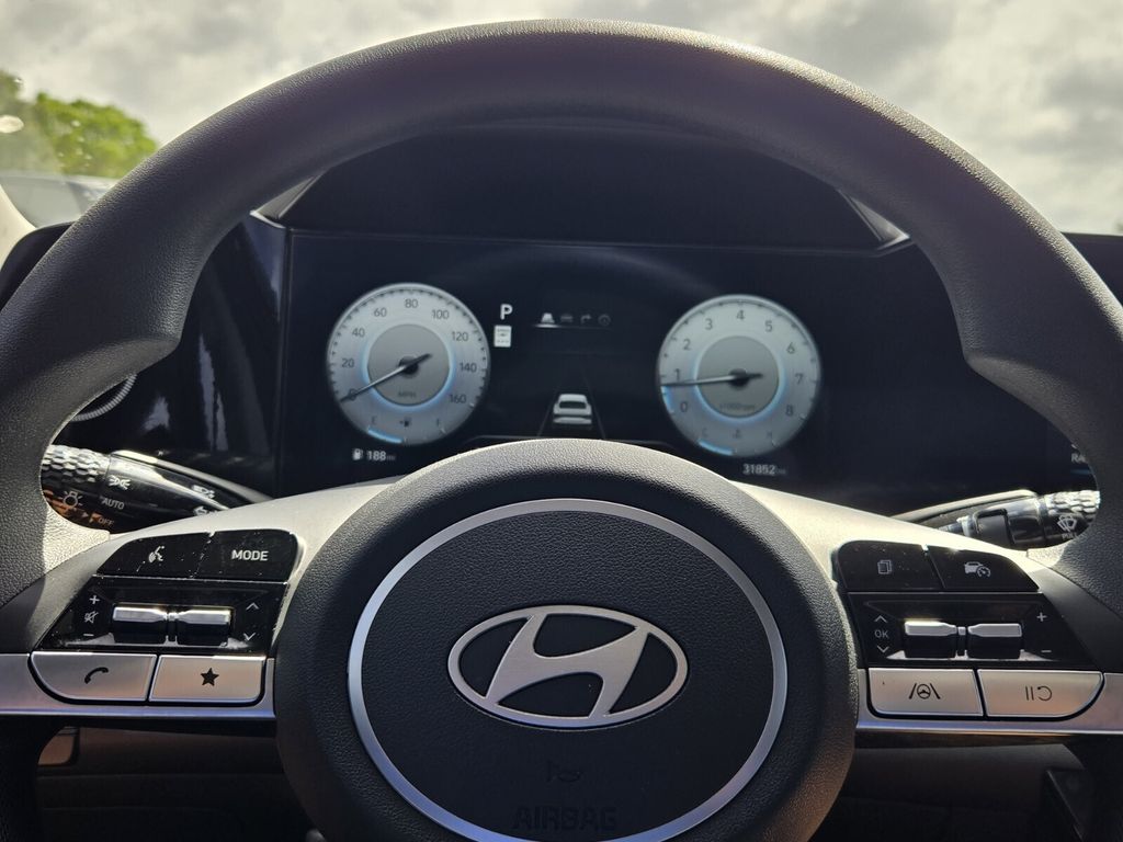 2024 Hyundai Elantra SEL - Photo 22