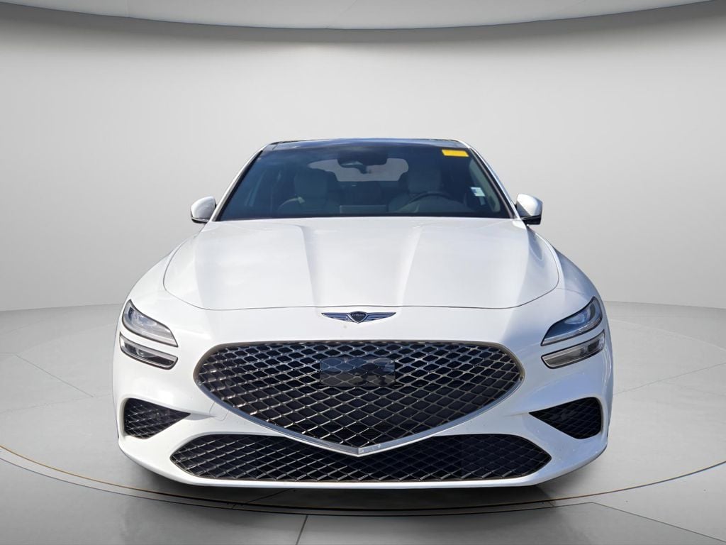 2024 GENESIS G70 Standard - Photo 3