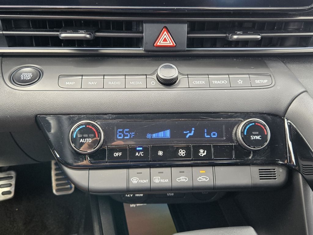 2025 Hyundai Elantra Blue - Photo 20