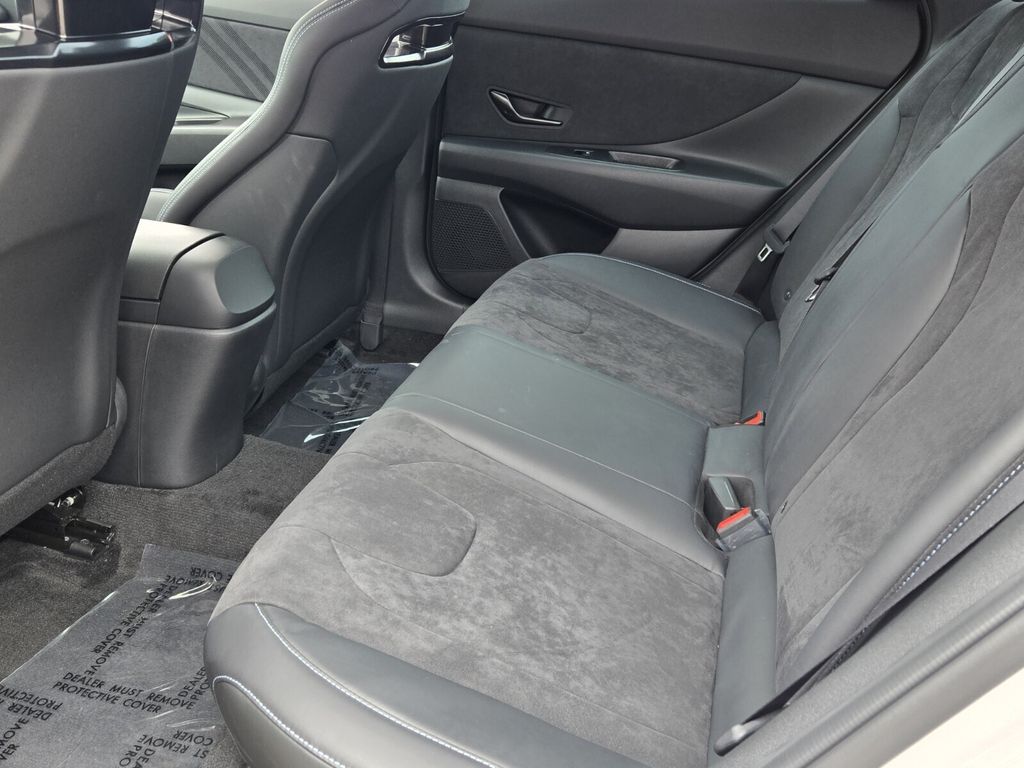 2023 Hyundai Elantra N - Photo 11