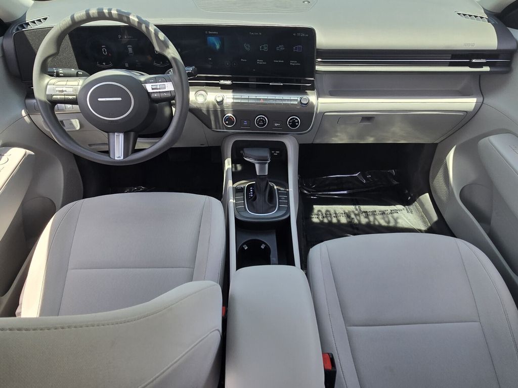 2026 Hyundai Kona SE - Photo 12