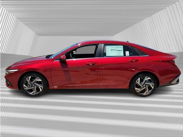 2025 Hyundai Elantra Limited photo 2