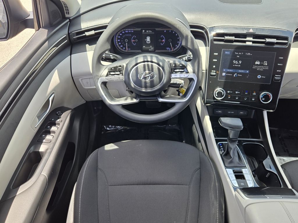 2024 Hyundai Tucson SE - Photo 13