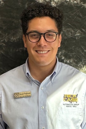 Staff member Oscar Pedroza from cbc2a77639b3