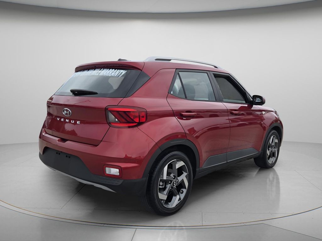 2023 Hyundai Venue SEL - Photo 8