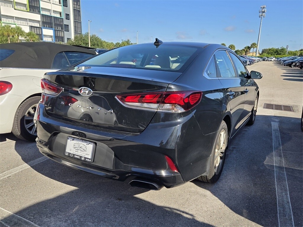 2019 Hyundai Sonata SEL photo 4