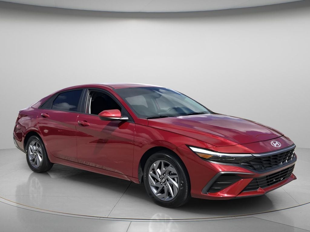 2024 Hyundai Elantra SEL - Photo 9