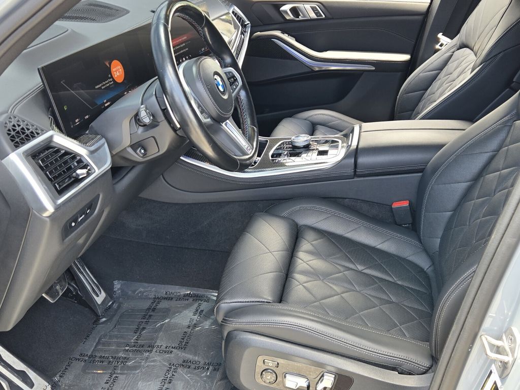 2024 BMW X5 M60i - Photo 10