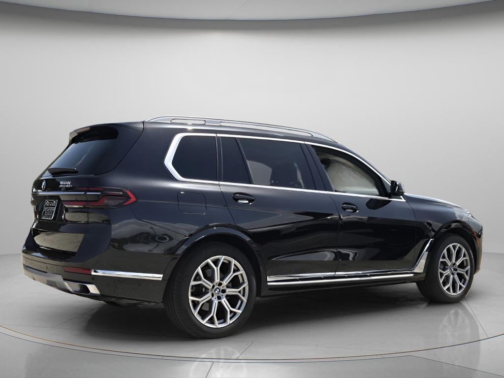 2025 BMW X7 40i - Photo 7