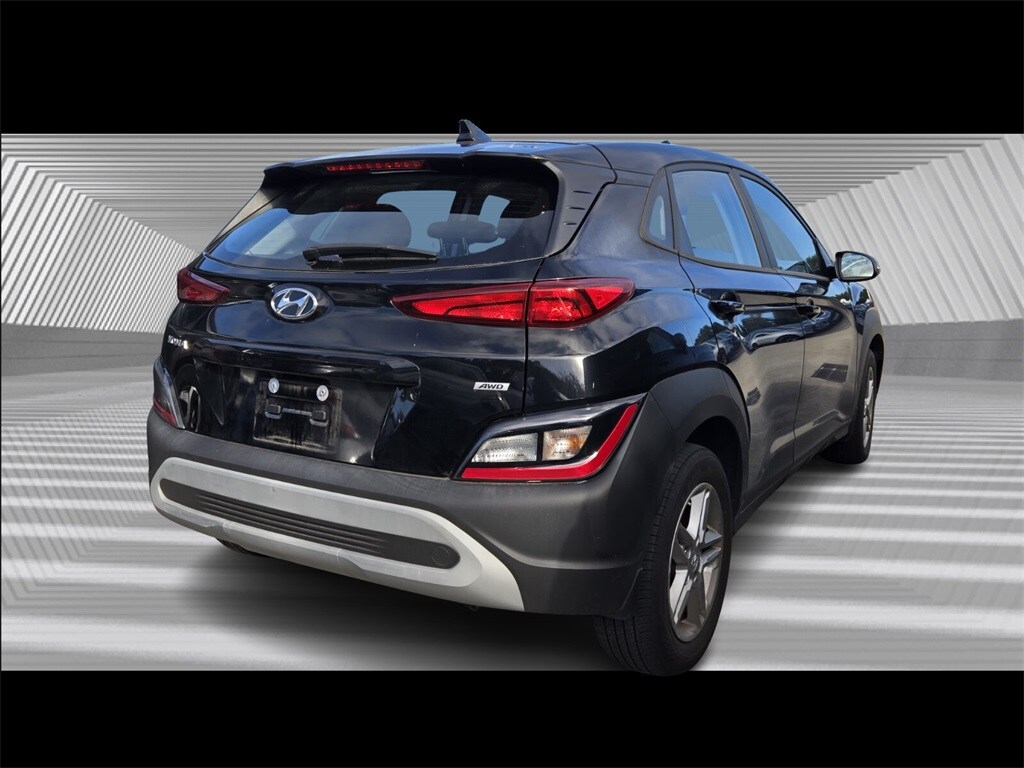2023 Hyundai Kona SE photo 4