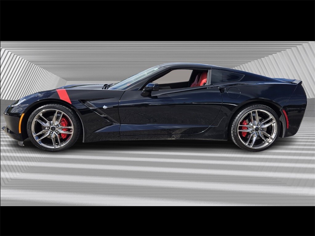 2015 Chevrolet Corvette Stingray 3LT photo 2