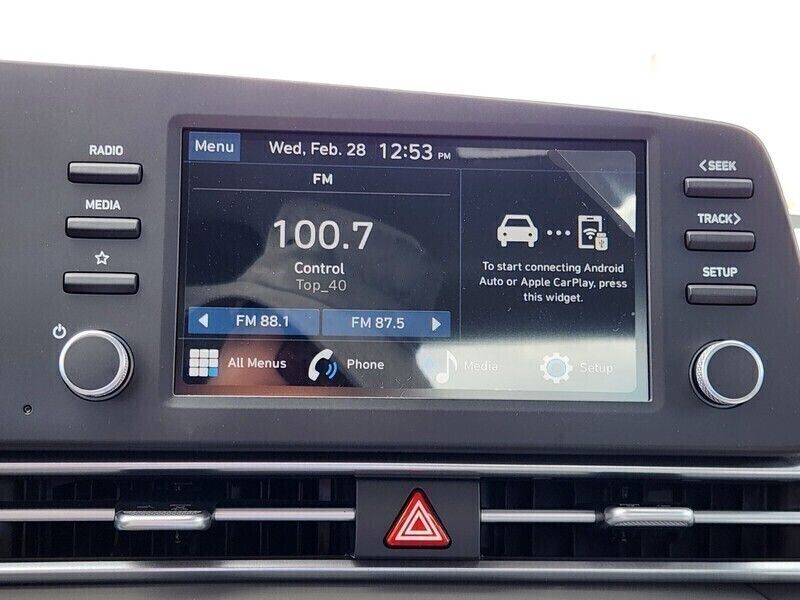2026 Hyundai Elantra SE - Photo 9