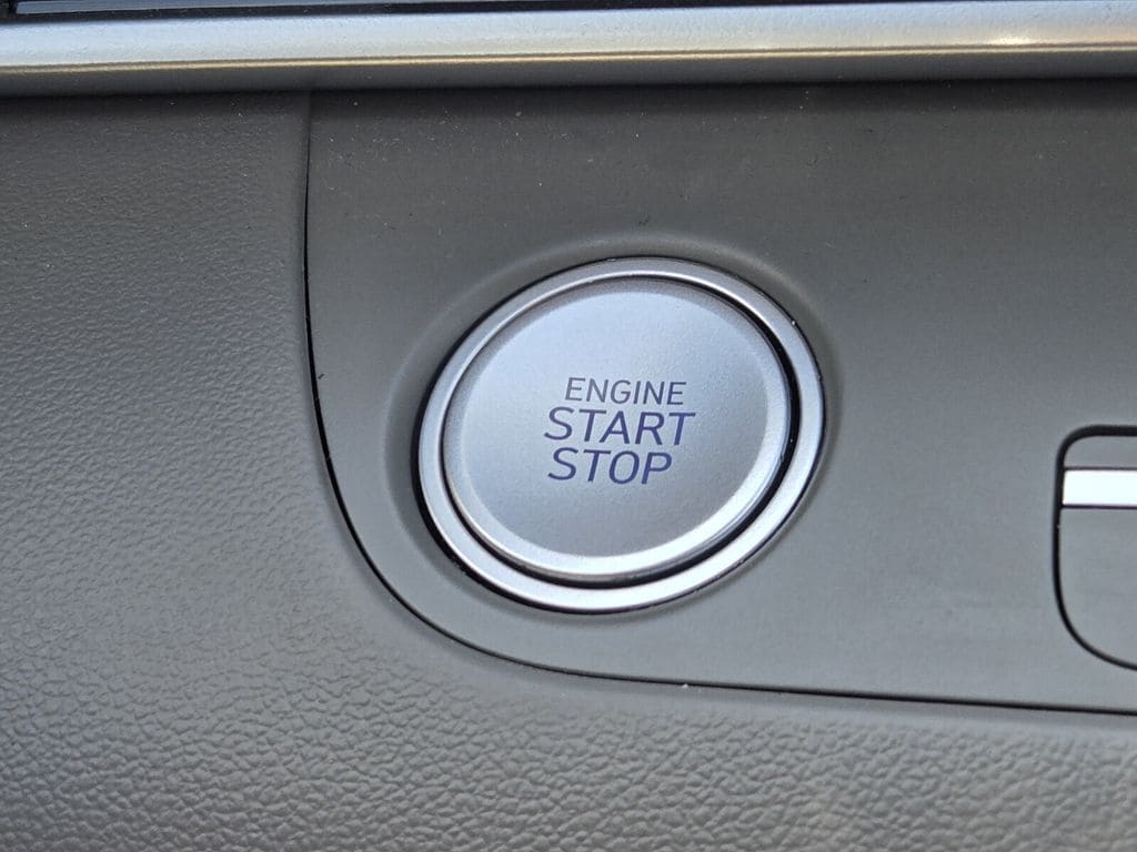 2025 Hyundai Elantra SEL - Photo 22
