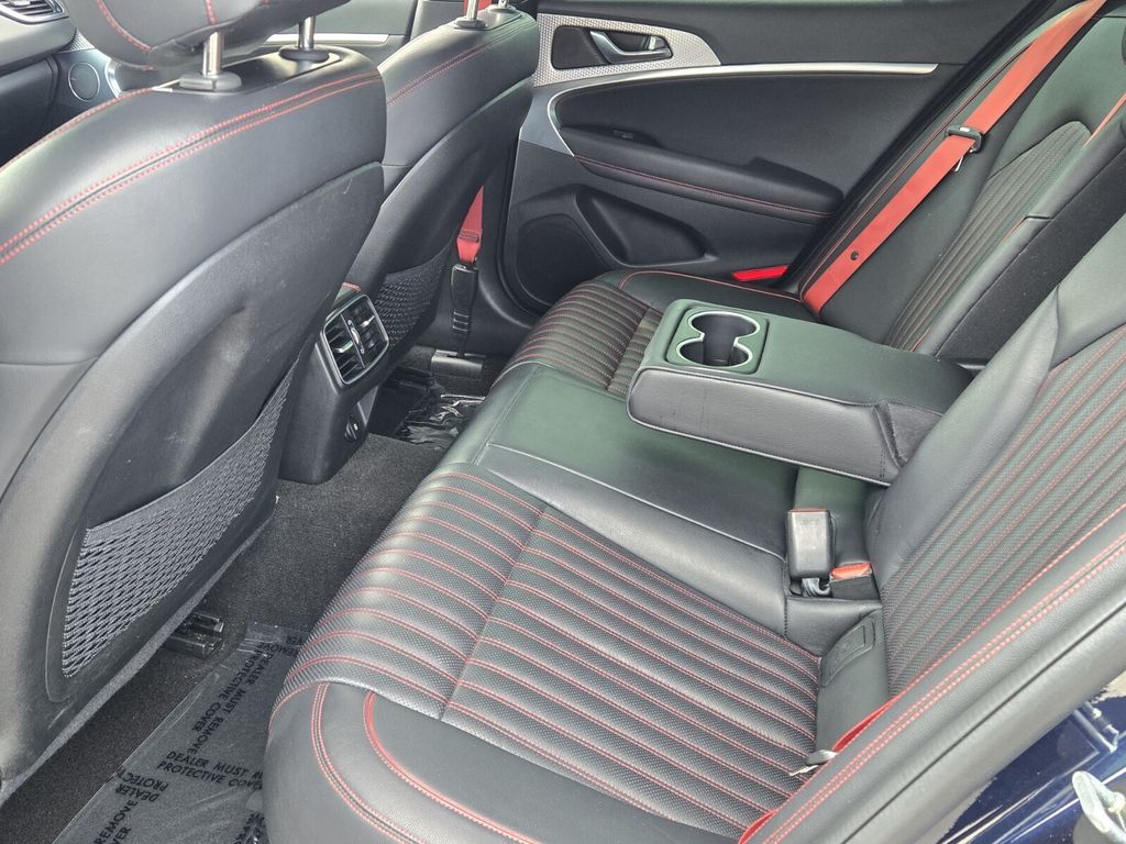 2023 GENESIS G70 Standard - Photo 11