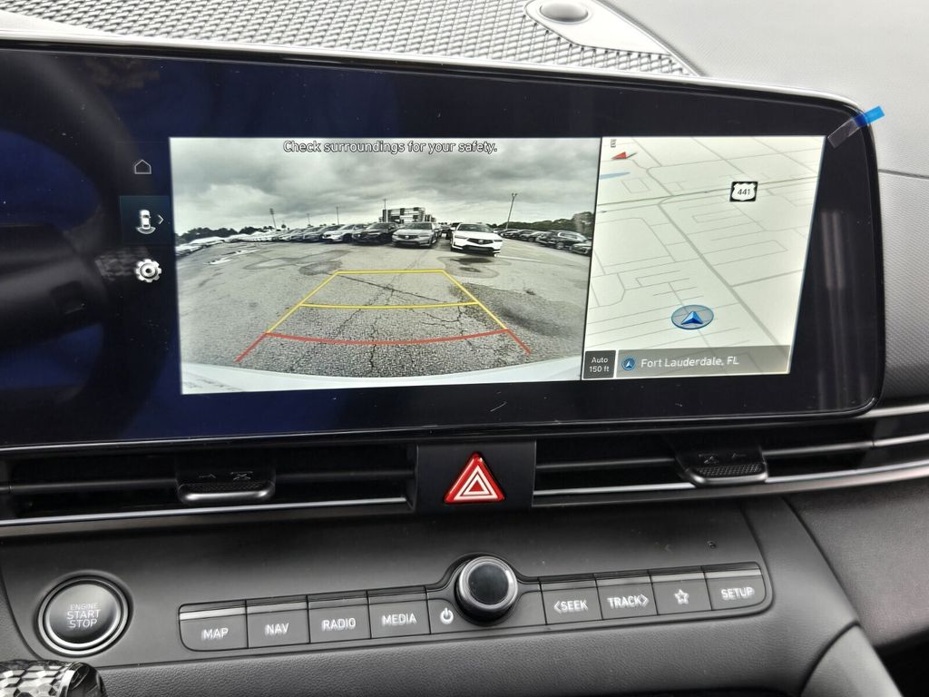 2025 Hyundai Elantra Blue - Photo 21