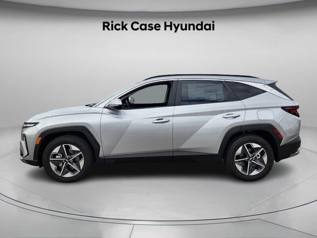 New 2026 Hyundai Tucson SEL FWD SUV