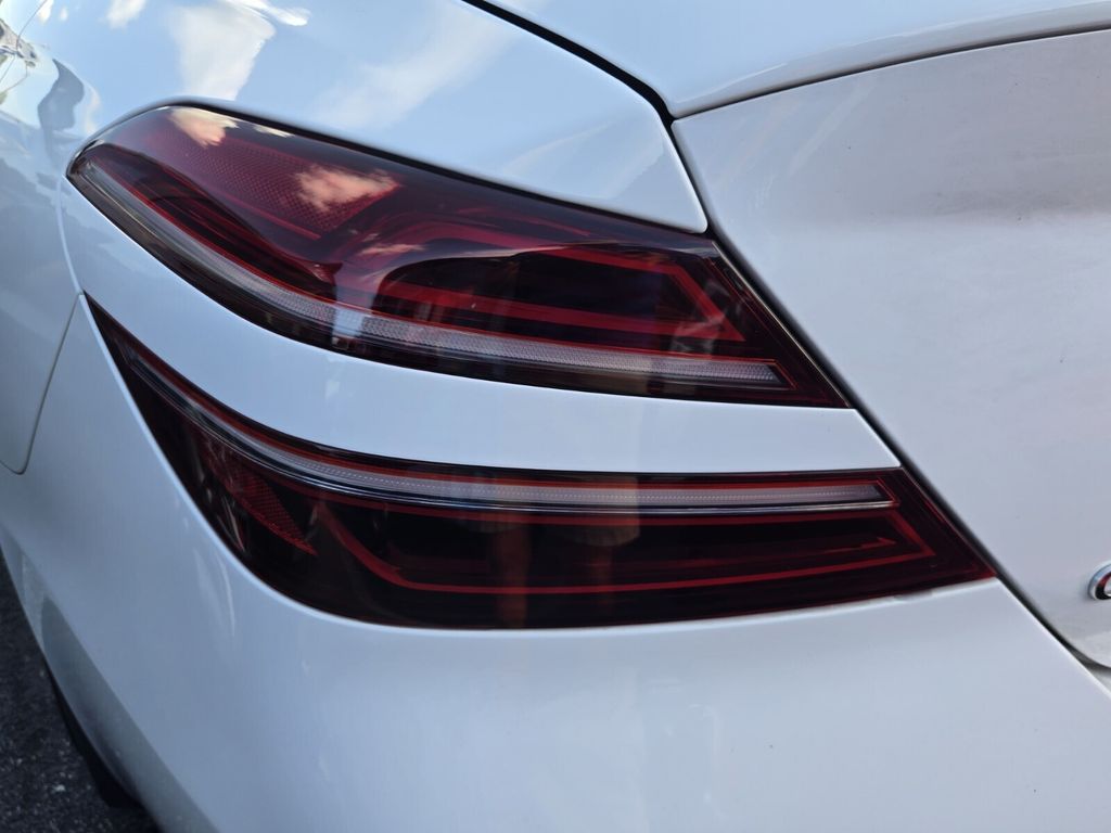 2024 GENESIS G70 Standard - Photo 8