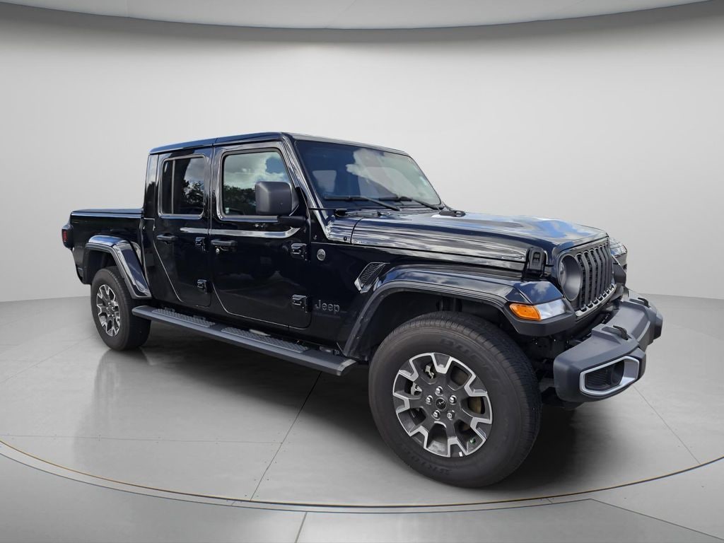 Used 2025 Jeep Gladiator Sport Truck Crew Cab
