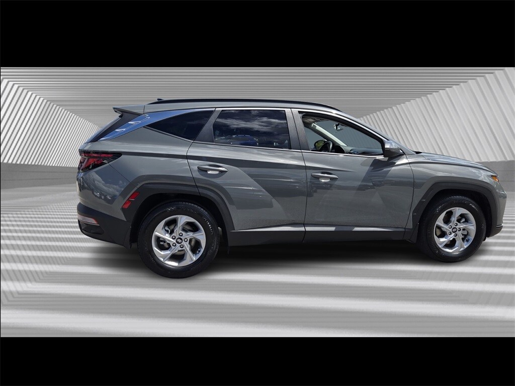 2024 Hyundai Tucson SEL photo 2