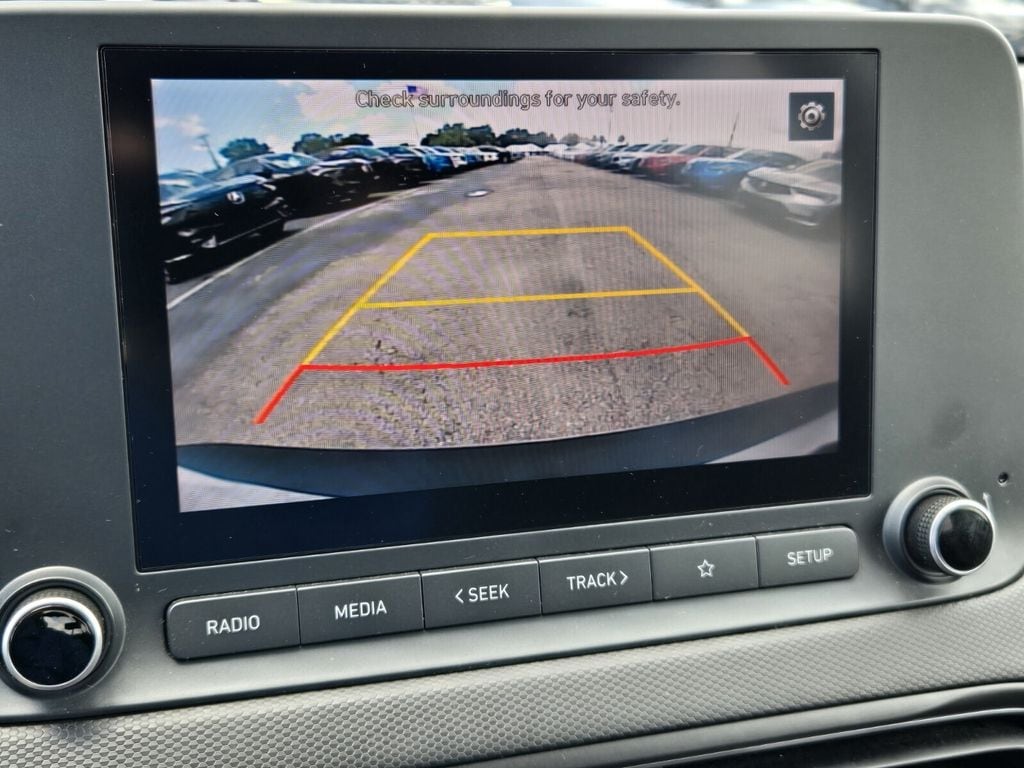 2023 Hyundai Kona SEL - Photo 18