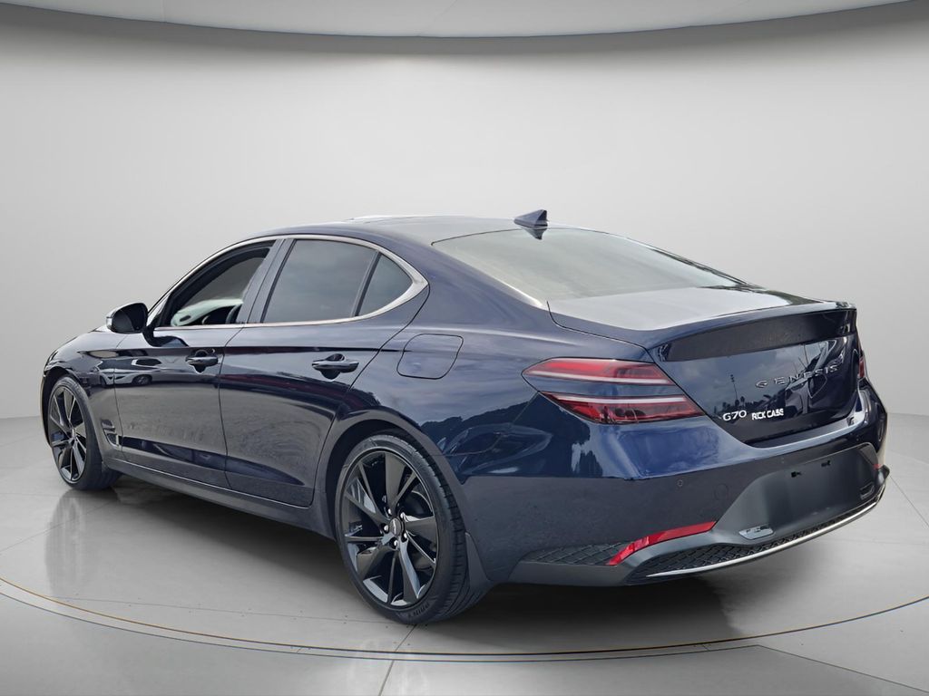 2023 GENESIS G70 Standard - Photo 7