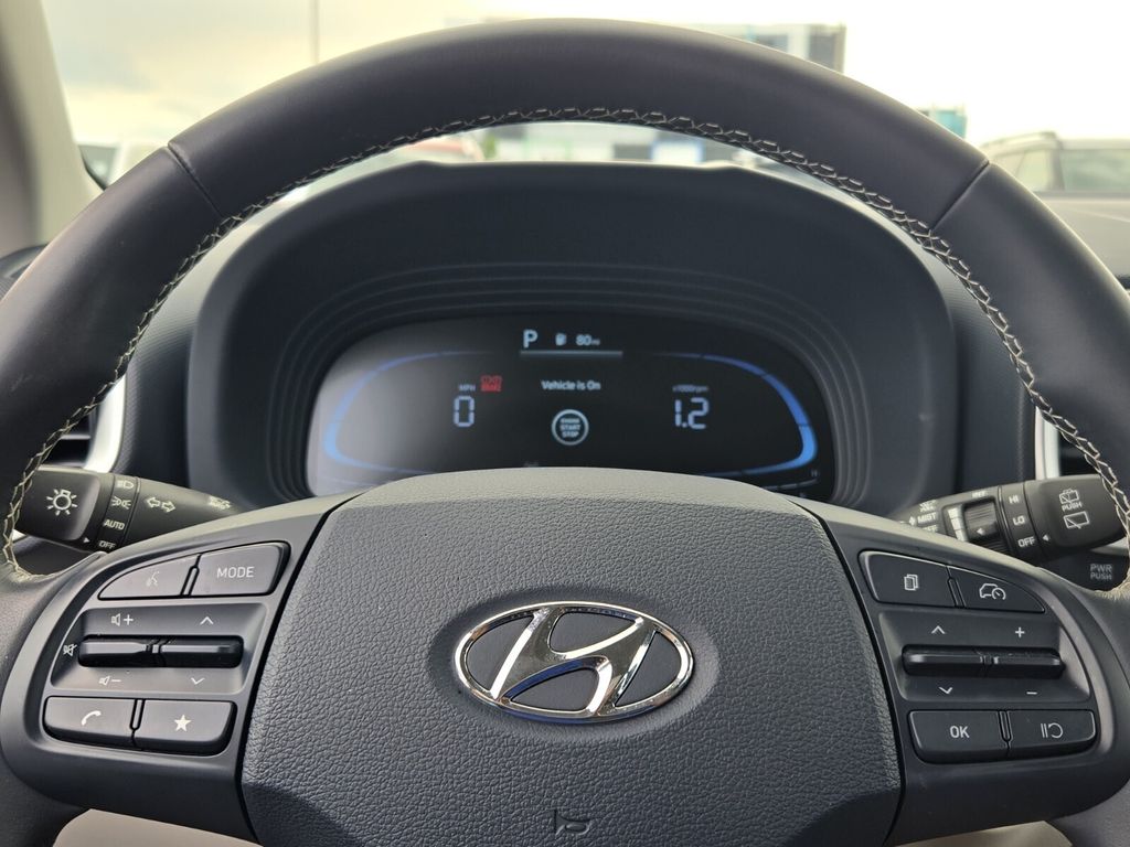 2024 Hyundai Venue Limited - Photo 21