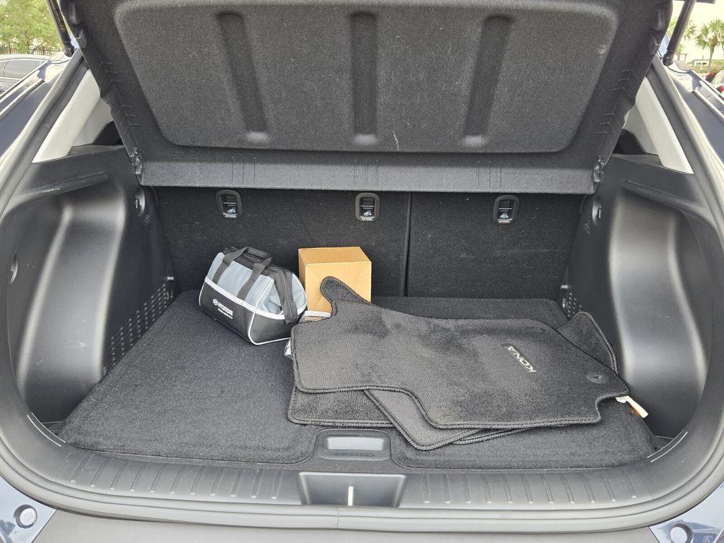 2025 Hyundai Kona SEL Convenience - Photo 14