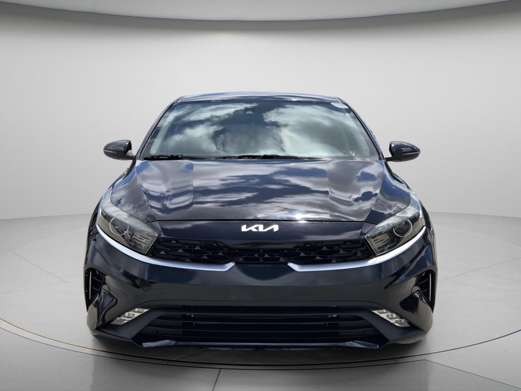 2024 Kia Forte LXS - Photo 5
