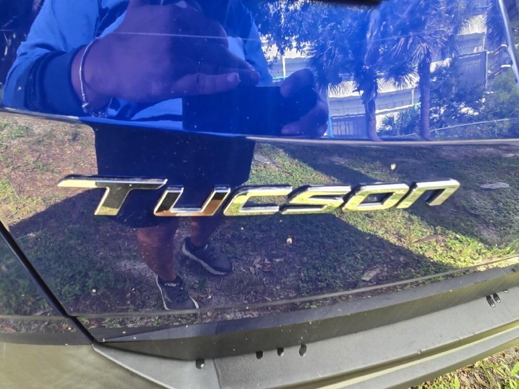 2023 Hyundai Tucson SE - Photo 9