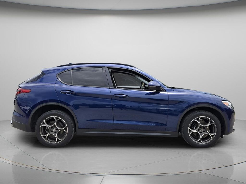 Used 2018 Alfa Romeo Stelvio SUV