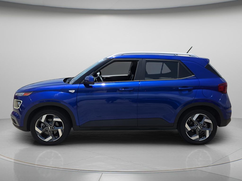 2023 Hyundai Venue Limited - Photo 3