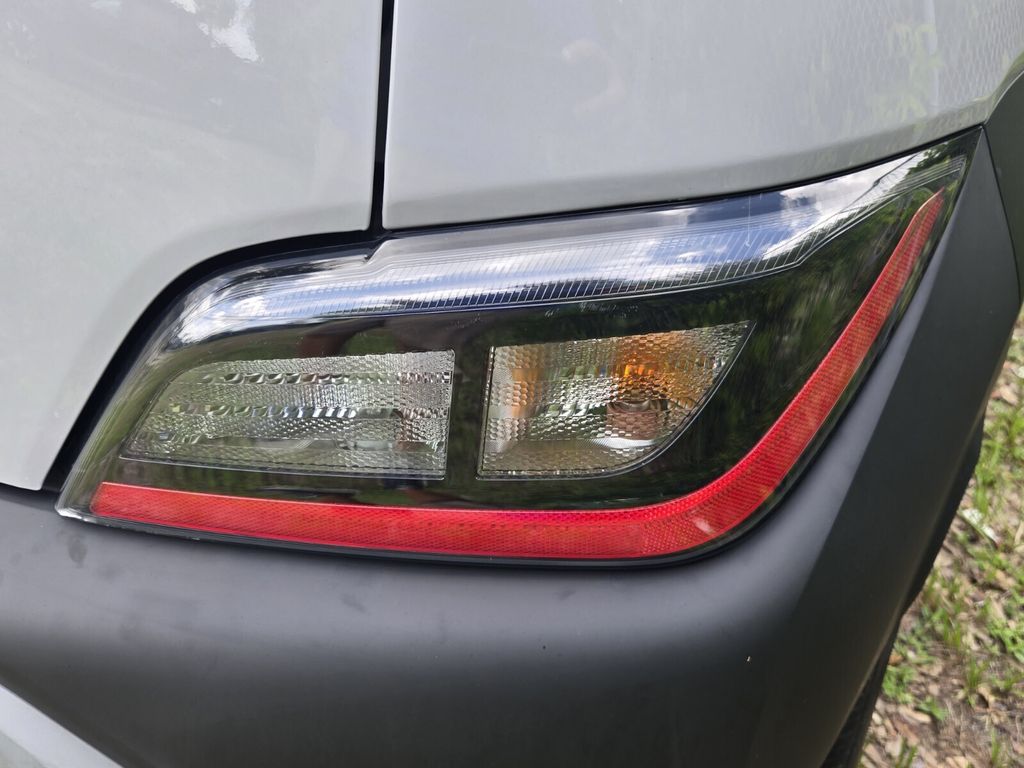 2023 Hyundai Kona SE - Photo 10