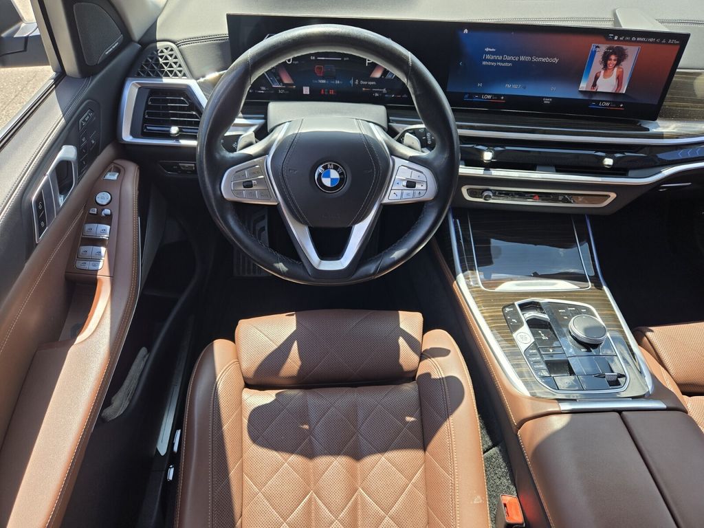 2023 BMW X7 40i - Photo 13