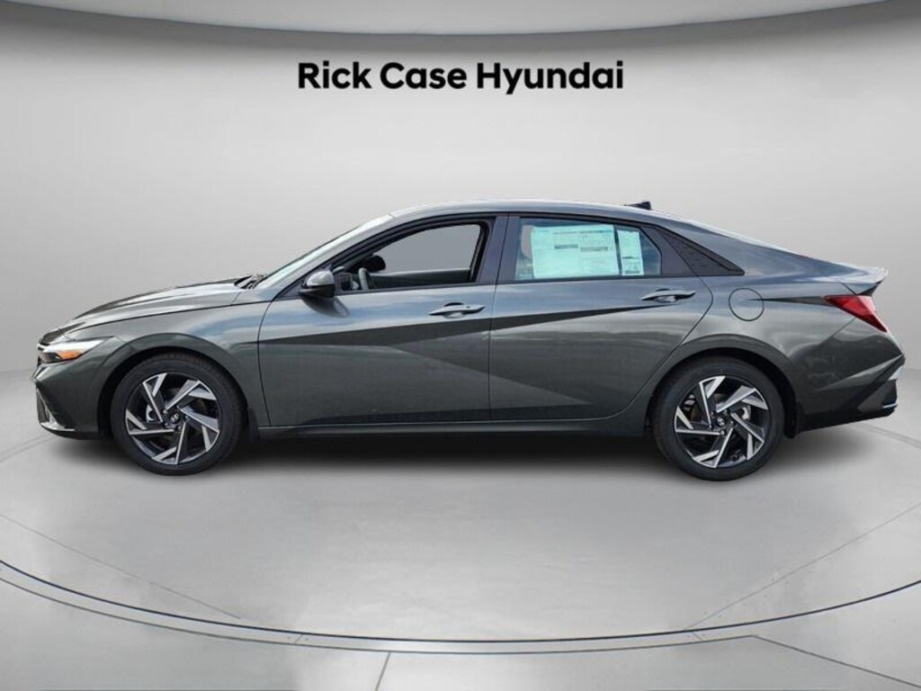 New 2025 Hyundai Elantra SEL Sport Sedan