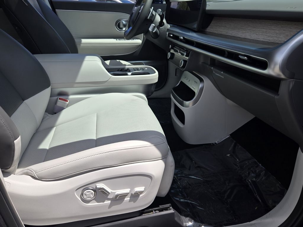2026 Hyundai IONIQ 9 Performance Limited - Photo 16