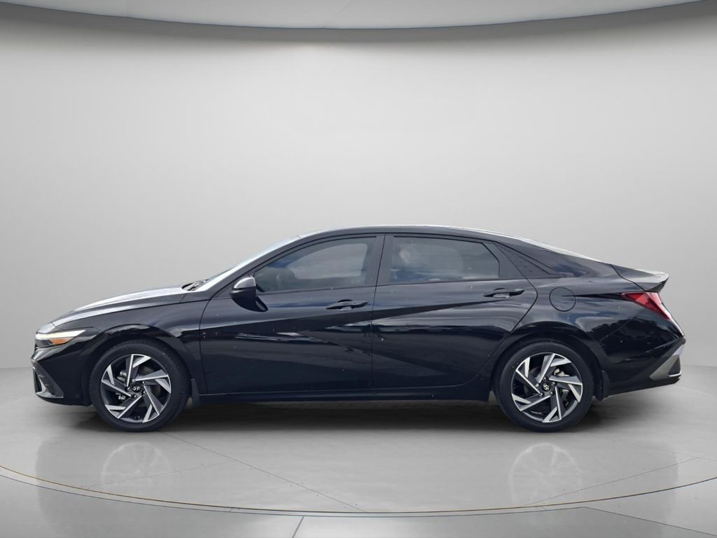 Certified 2025 Hyundai Elantra SEL Sport Sedan