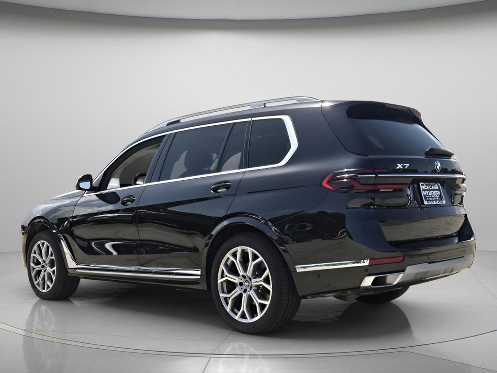 2025 BMW X7 40i - Photo 6