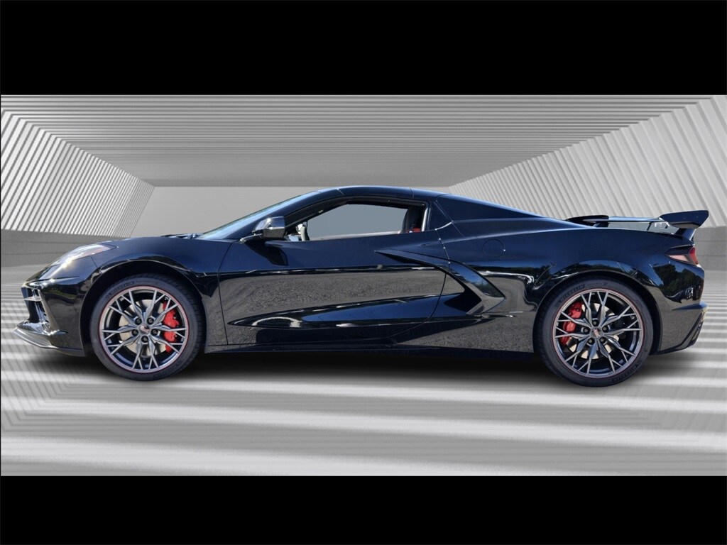 2023 Chevrolet Corvette Stingray 3LT photo 2