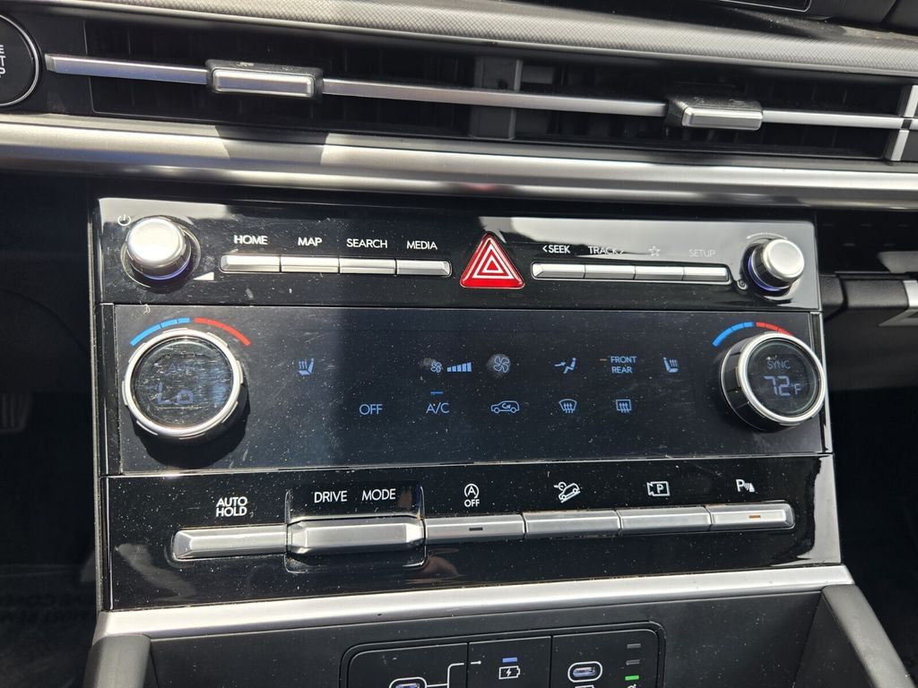 2025 Hyundai Santa Fe SEL - Photo 18