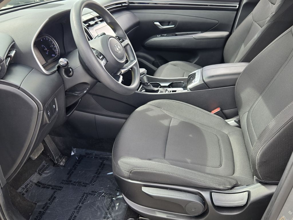 2024 Hyundai Tucson SE - Photo 11