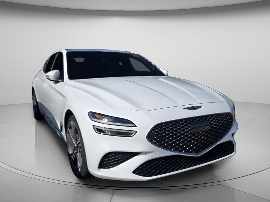 2024 GENESIS G70 Standard - Photo 4