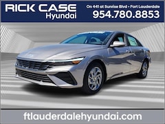 2025 Hyundai Elantra Hybrid Blue Sedan KMHLM4DJ8SU157844 HSU157844