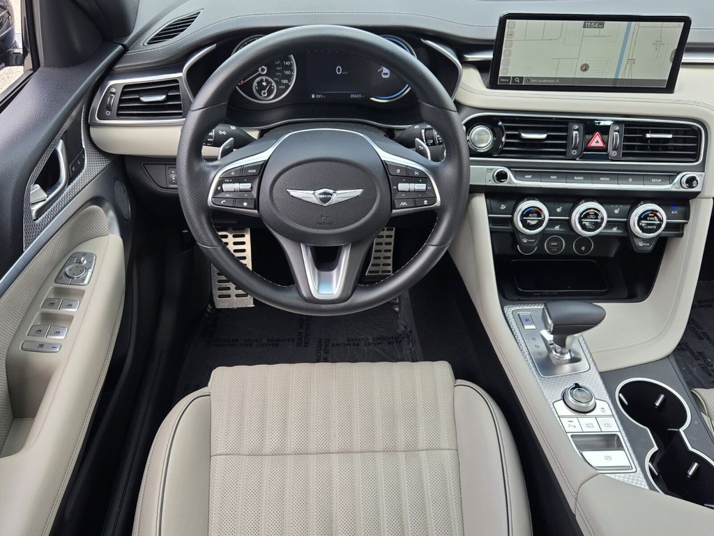 2023 GENESIS G70 Standard - Photo 13