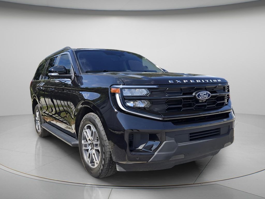 Used 2025 Ford Expedition Active SUV