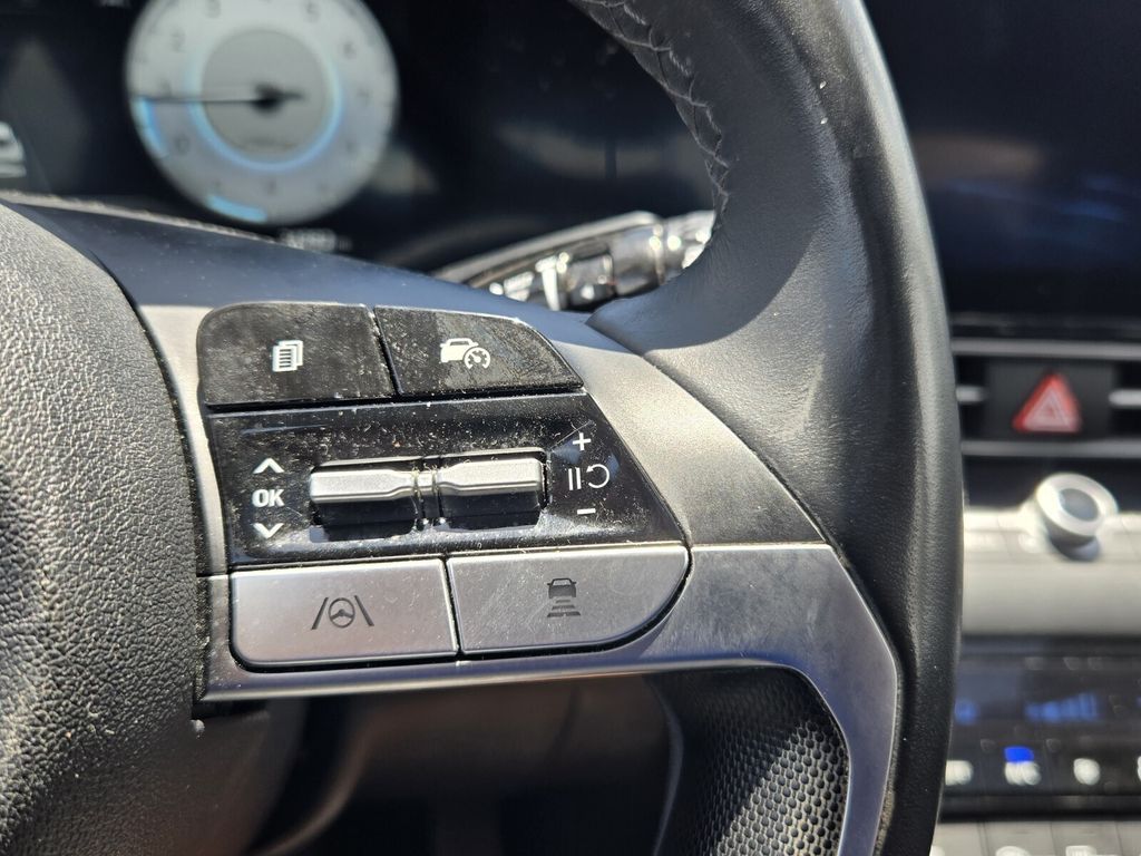 2024 Hyundai Elantra SEL - Photo 25