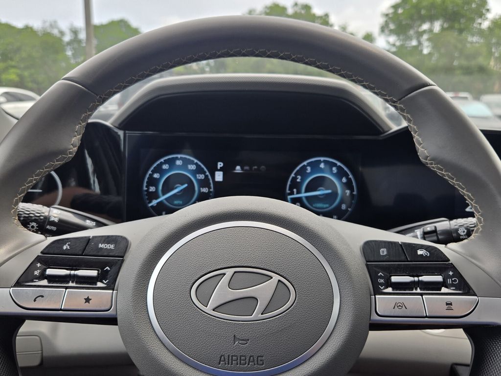 2025 Hyundai Elantra SEL - Photo 22