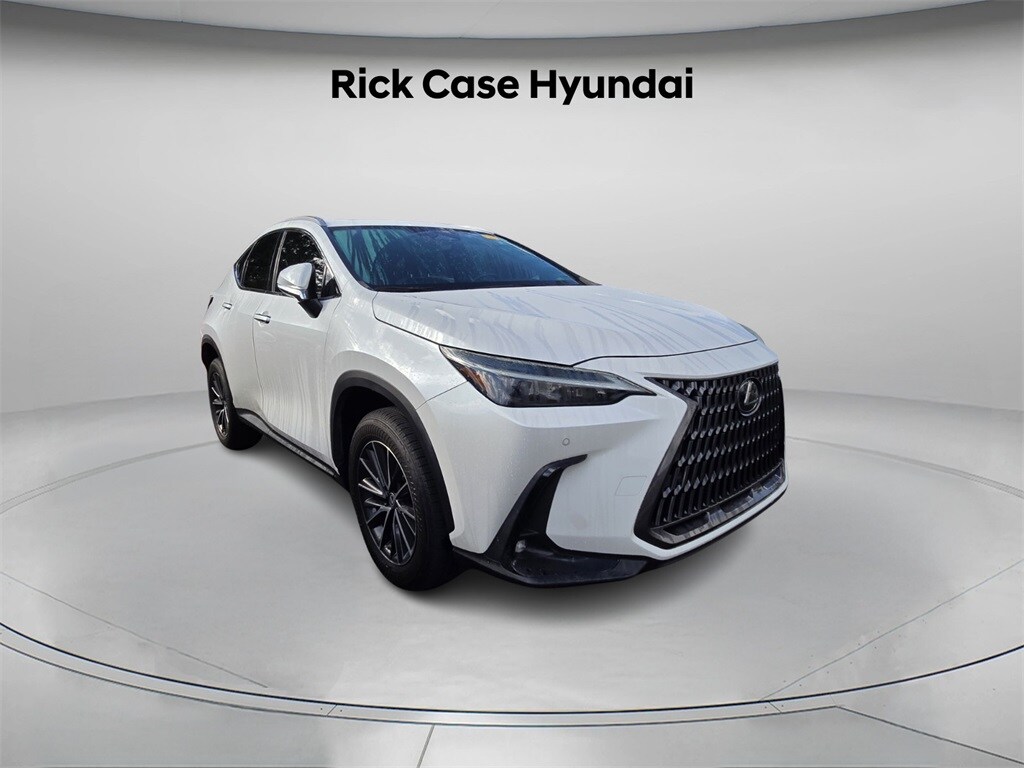 2022 Lexus NX 350 Premium photo 3
