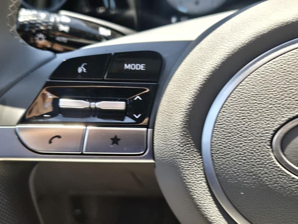 2025 Hyundai Elantra SEL - Photo 24